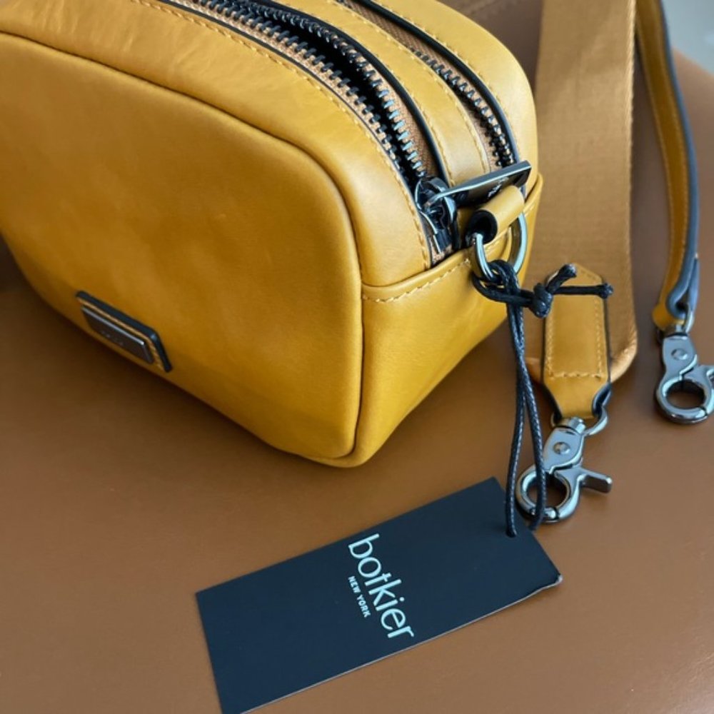 Botkier Bedford Crossbody Leather Purse Yellow-Gold Ret: $198 - Picture 3 of 11
